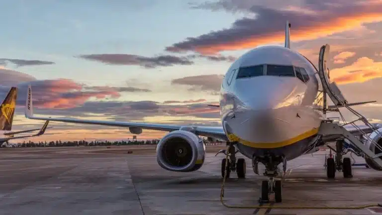 Best Airlines: A Comparison of Service Quality and Comfort