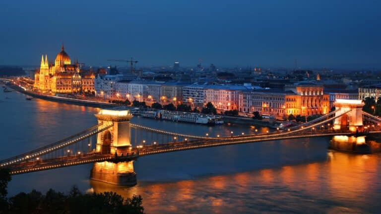 Ako sa dostať na letisko Budapešť: ľahká orientácia a prístup z okolitých miest